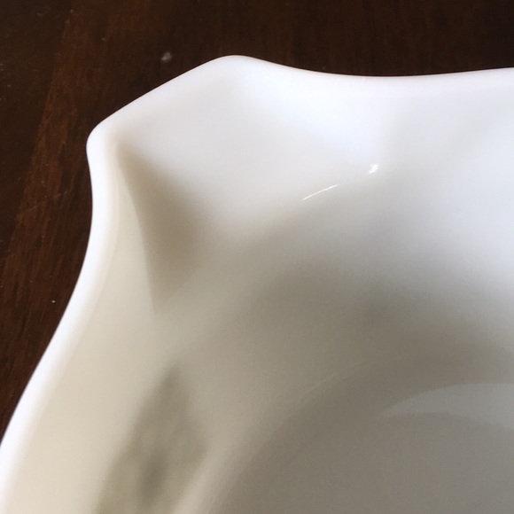 Vintage Pyrex 2.5 Qt. Casserole Dish - Picture 6 of 14